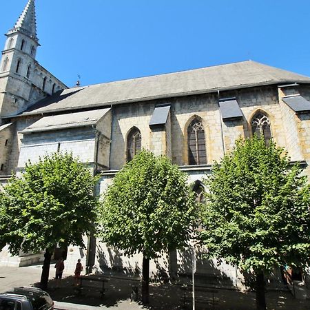 Appartamento NOUVEAU ! Studio NEUF, charme de l ancien, balcon, Netflix 4K...  Bagnères-de-Bigorre Esterno foto