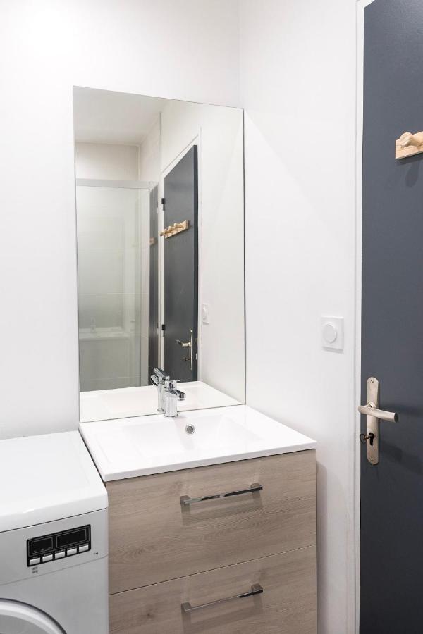 Appartamento NOUVEAU ! Studio NEUF, charme de l ancien, balcon, Netflix 4K...  Bagnères-de-Bigorre Esterno foto